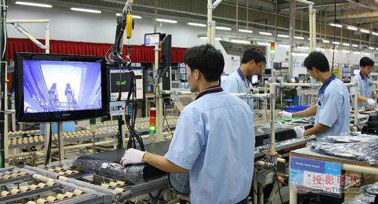 有人賣廠，有人擴產 液晶行業的結構性之爭與市場趨勢分析